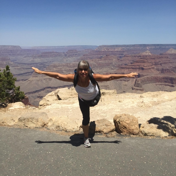 Meet your Posher, Cheryl - Picture 1 of 1